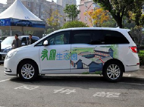 汨罗户外车贴喷绘如何保持效果?